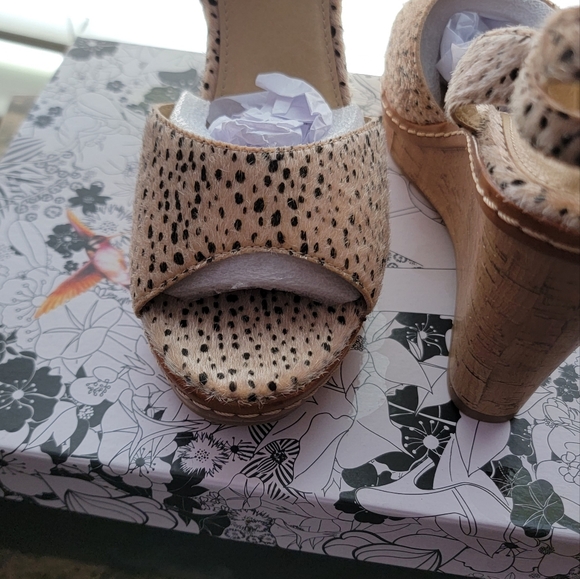 CL by Chinese Laundry Booming Sandal - Picture 5 of 9